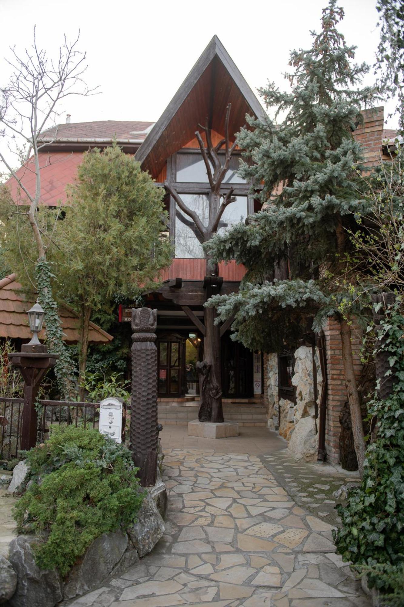 Hotel Barbizon Nyíregyháza Esterno foto